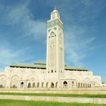 Moschee mit Minarett, Marokko Reiseland Inspirationen
