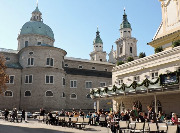 Mozart Platz in Salzburg