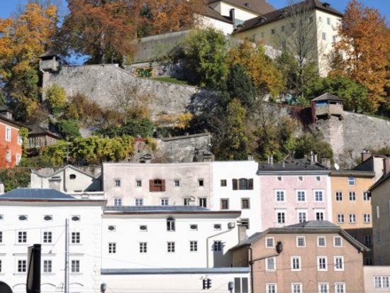 Kapuzinerberg u. Alt-Häuser in Salzburg