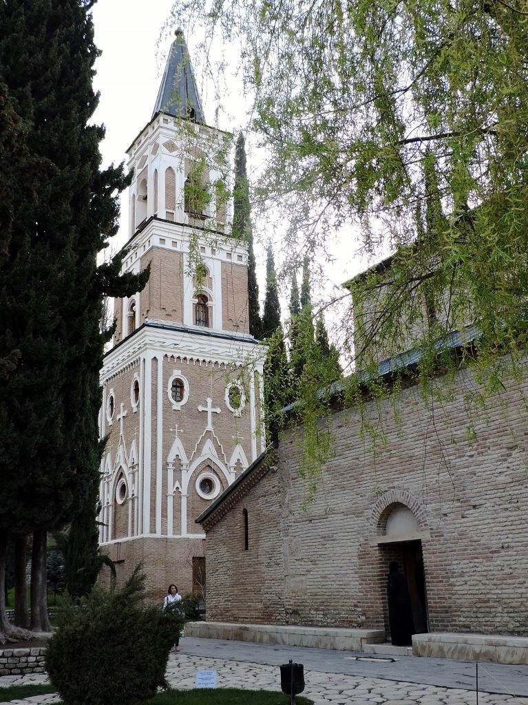 Klosterkirche mit Turm und Pilgerstätte