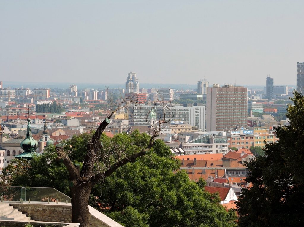 Blick von oben auf die slowakische Hauptstadt
