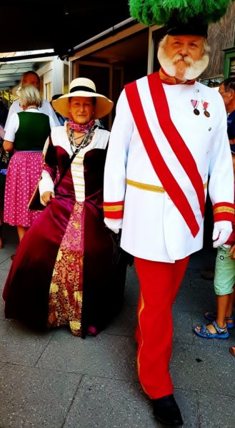 Kostüm-Darsteller des österreichischen Kaiserpaares