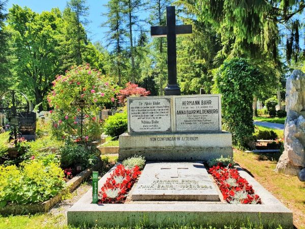 Kommunalfriedhof Salzburg Grab Hermann Bahr