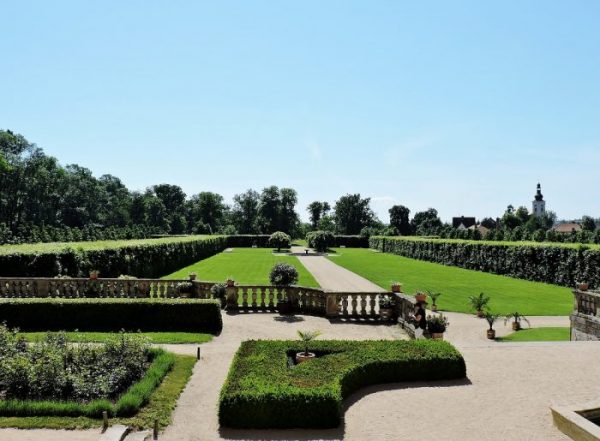grüner Schlosspark