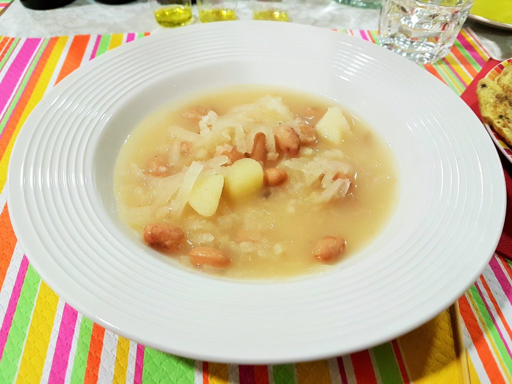 slowenische Jota Suppe aus Steckrüben