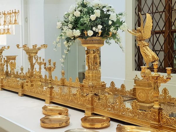 goldene Tischaufsätze aus der Silberkammer der Hofburg Wien