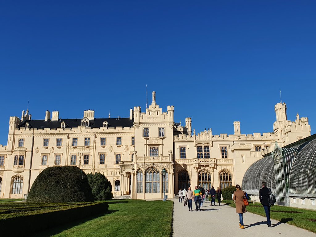 Schloss Lednice mit französischem Park
