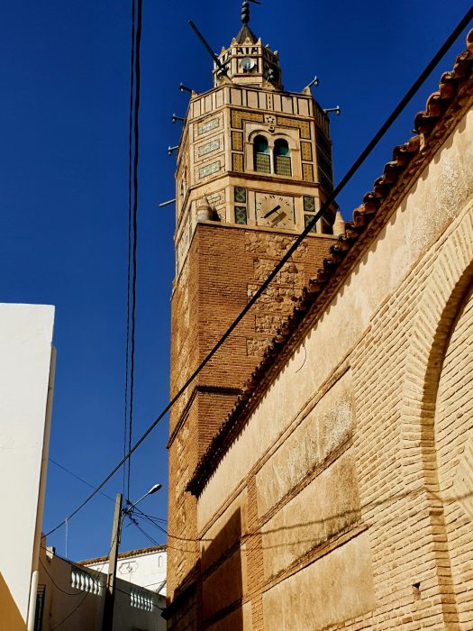Moschee-Turm in andalusischem Stil, Tunesien Ausflugsziele
