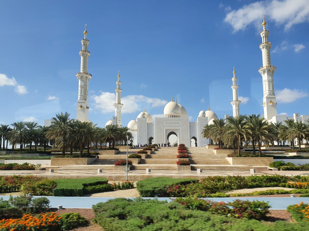 Fernreise mit Reisebuchungsportal in die Emirate