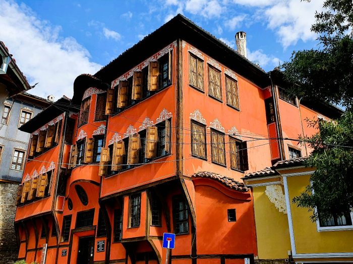 mehrstöckiges rotes Altstadt Haus in Plovdiv Bulgarien
