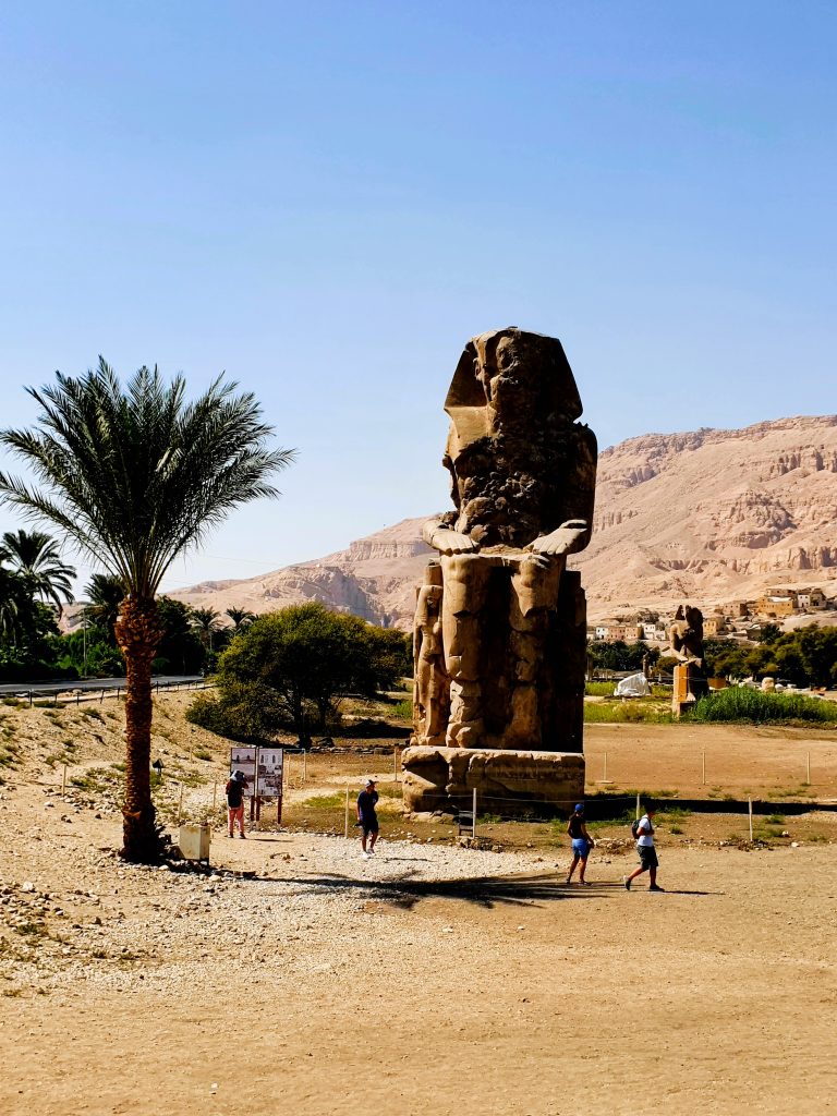 historische ägyptische Kolossoalstatue