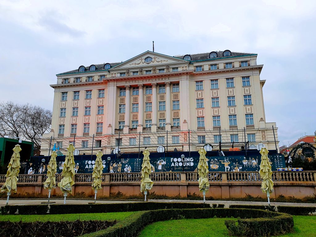 großes mondänes Hotel im Stil der Belle Epoque in Zagreb