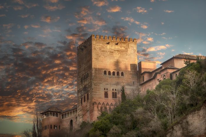 Turn einer andalusischen Burganlage, Andalusien Rundreise