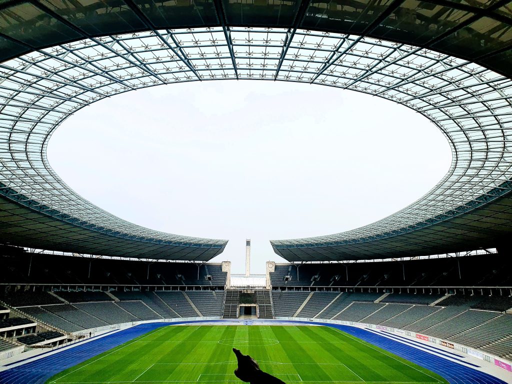 Olympia Stadion in Berlin mit Glaskuppel