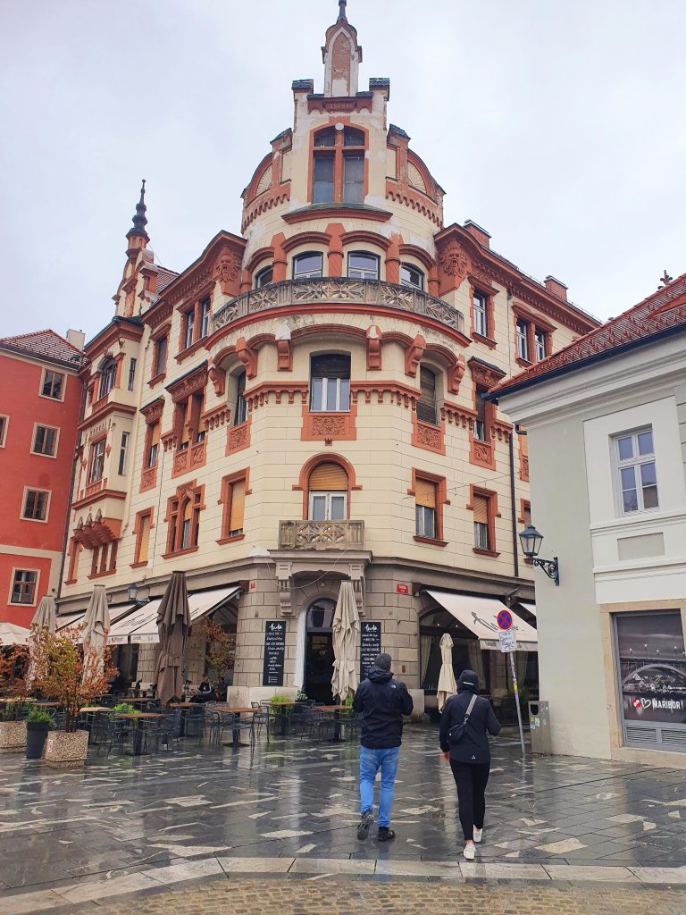 prächtiges Altstadthaus in Maribor, Sehenswürdigkeiten