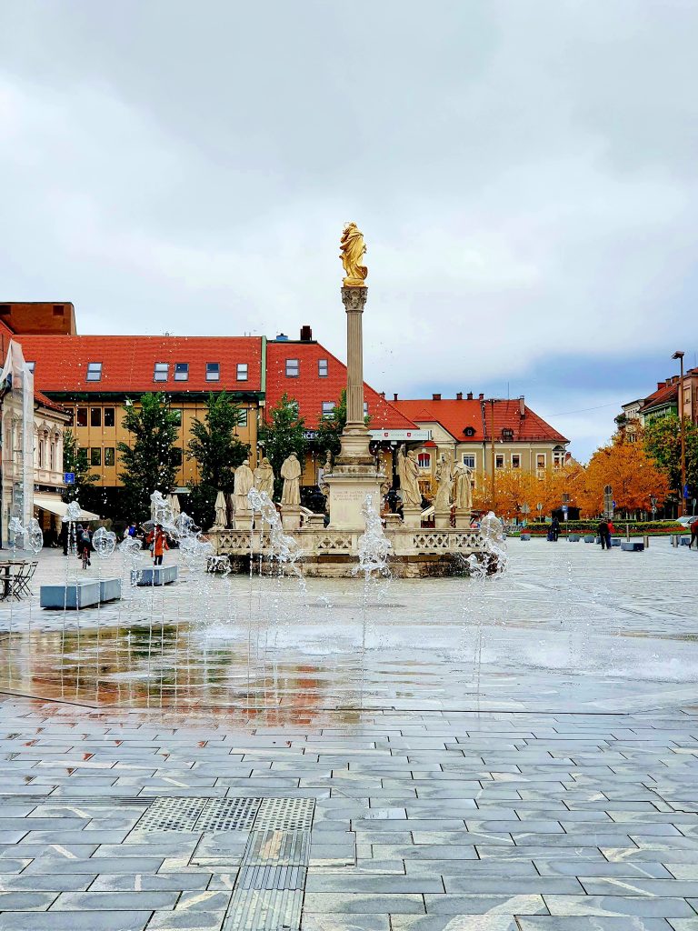 Pestsäule auf historischem Platz, Maribor Sehenswürdigkeiten Slowenien